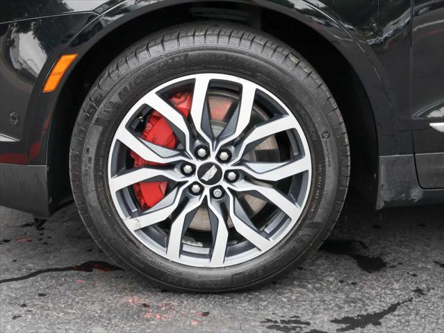 used 2022 Cadillac XT5 car, priced at $42,549