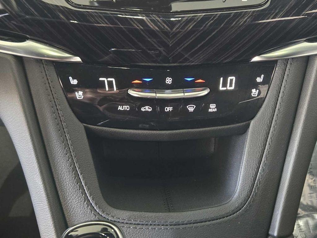 new 2025 Cadillac XT6 car, priced at $61,635