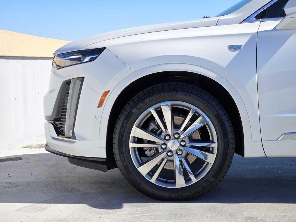new 2025 Cadillac XT6 car, priced at $61,635