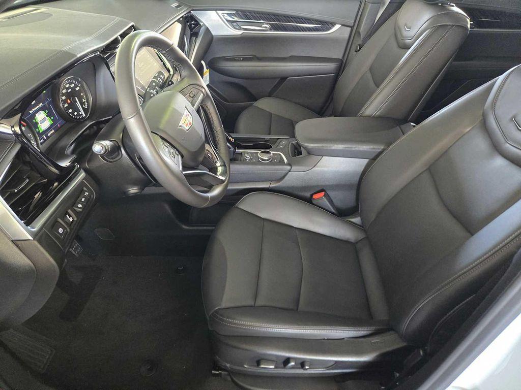 new 2025 Cadillac XT6 car, priced at $61,635