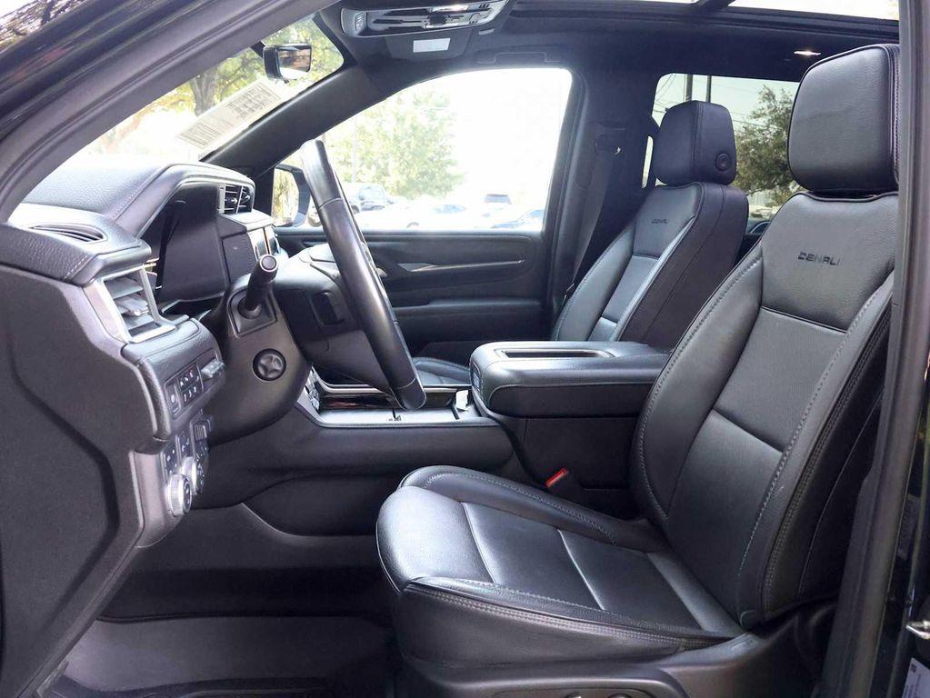 used 2022 GMC Yukon car, priced at $49,988