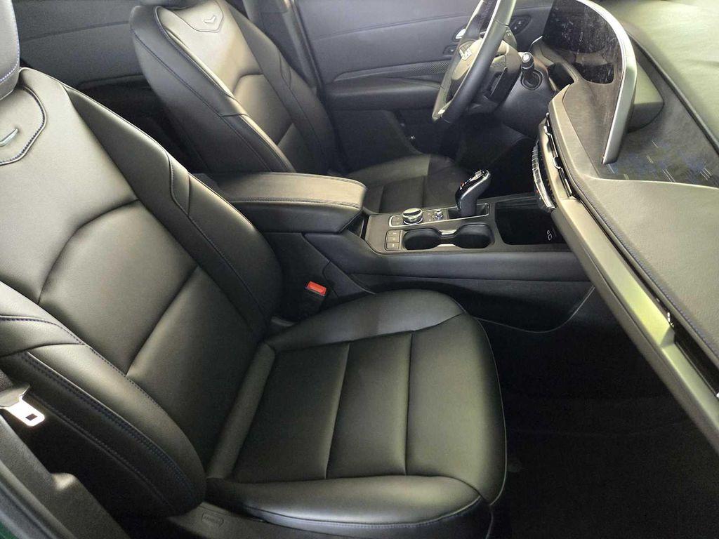 new 2025 Cadillac XT4 car, priced at $44,515