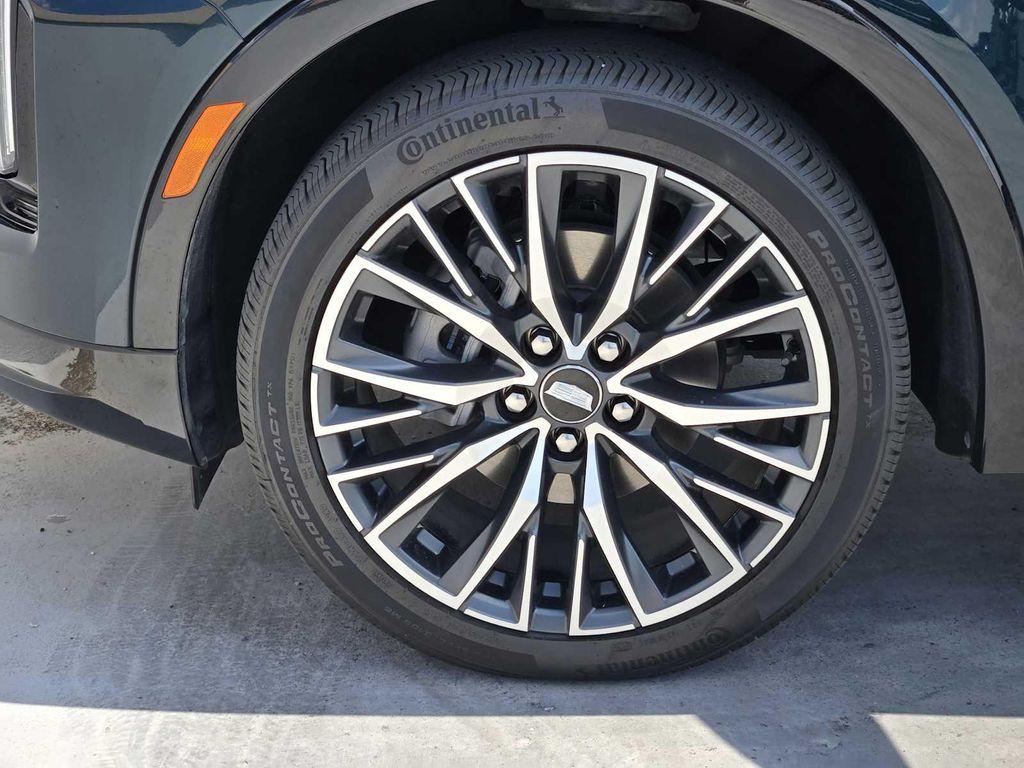 new 2025 Cadillac XT4 car, priced at $44,515