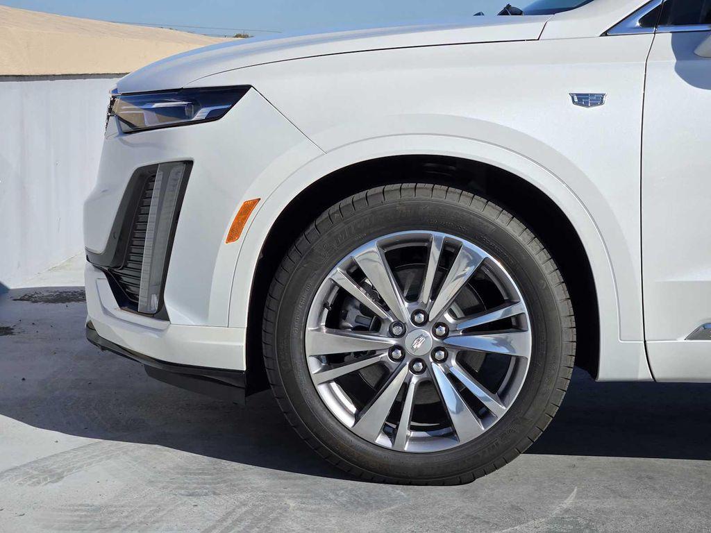 new 2025 Cadillac XT6 car, priced at $60,115