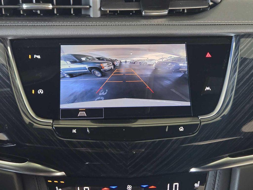 new 2025 Cadillac XT6 car, priced at $60,115