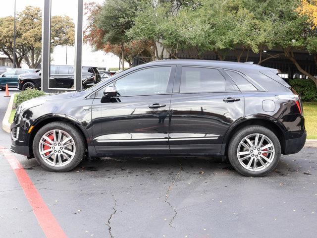 used 2022 Cadillac XT5 car, priced at $34,998