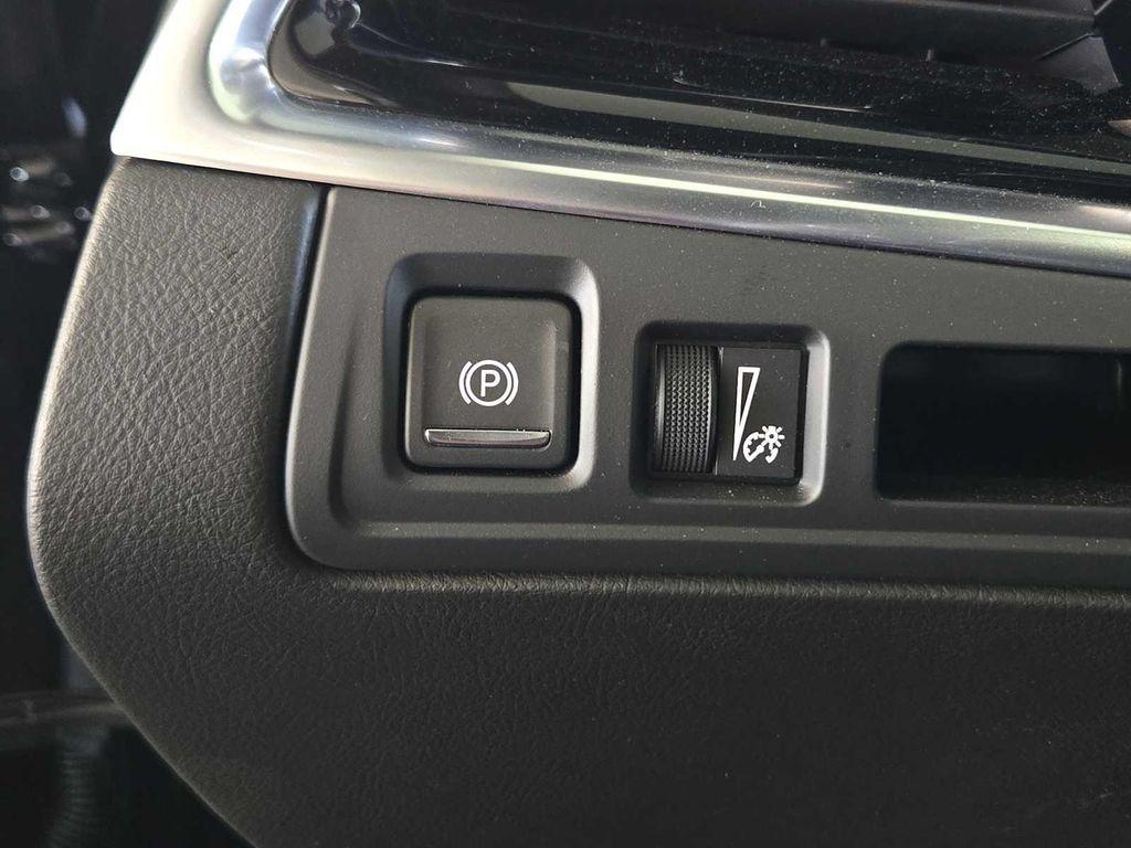 new 2025 Cadillac XT6 car, priced at $59,515