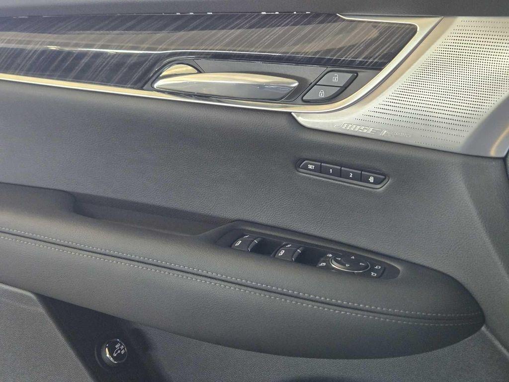 new 2025 Cadillac XT6 car, priced at $59,515