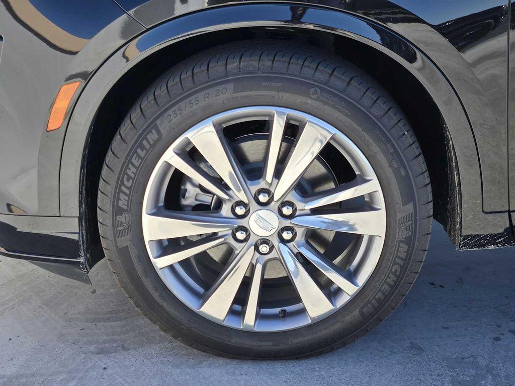 new 2025 Cadillac XT6 car, priced at $59,515