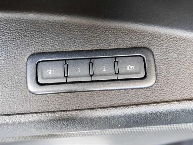 used 2019 GMC Yukon car, priced at $31,991