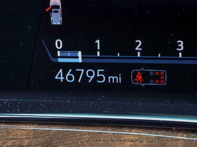 used 2022 Cadillac Escalade ESV car, priced at $73,997