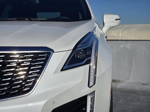 new 2025 Cadillac XT5 car, priced at $47,240