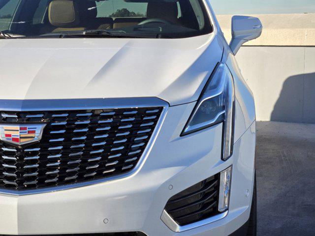 new 2025 Cadillac XT5 car, priced at $56,885