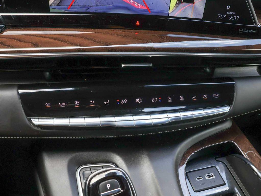 used 2022 Cadillac Escalade ESV car, priced at $69,999