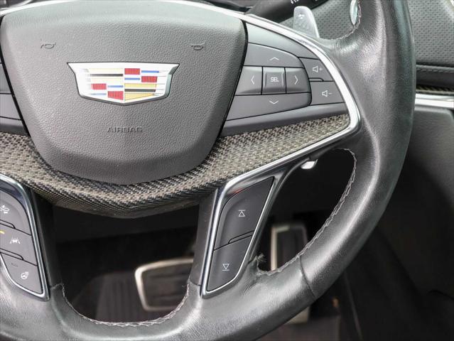 used 2022 Cadillac XT5 car, priced at $37,990