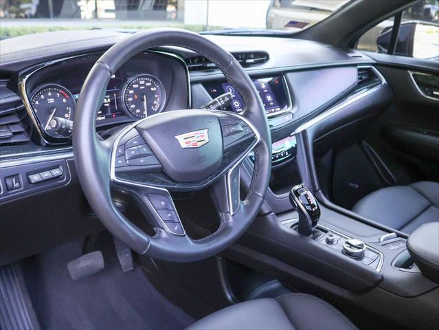 used 2022 Cadillac XT5 car, priced at $38,597