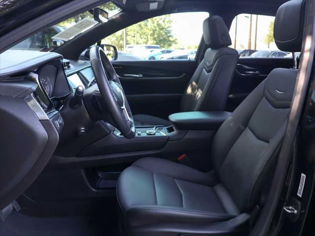 used 2022 Cadillac XT5 car, priced at $38,597