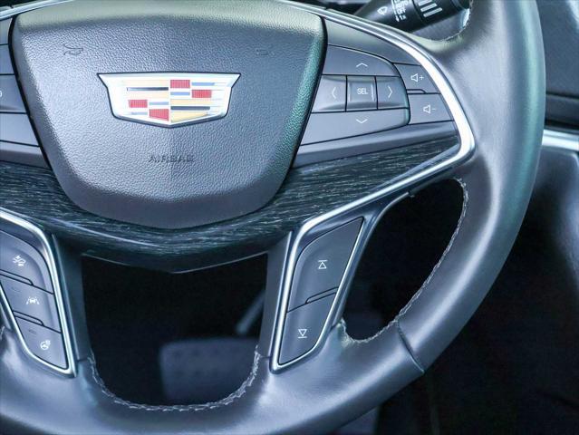 used 2022 Cadillac XT5 car, priced at $38,597