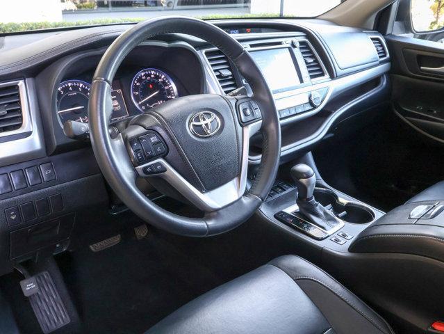 used 2014 Toyota Highlander car, priced at $20,994