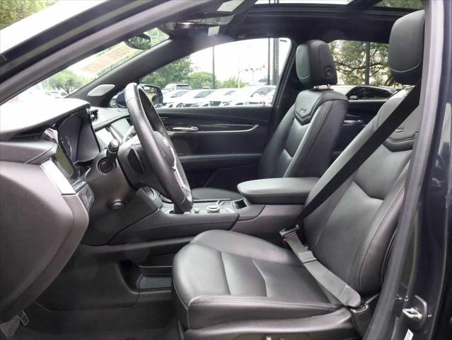 used 2023 Cadillac XT5 car, priced at $31,998