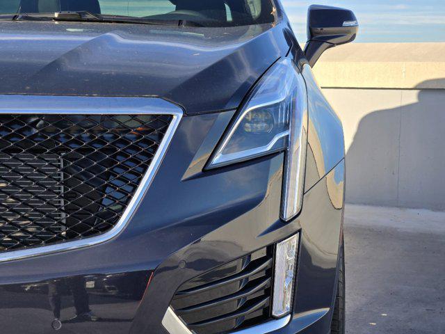 new 2025 Cadillac XT5 car, priced at $60,415