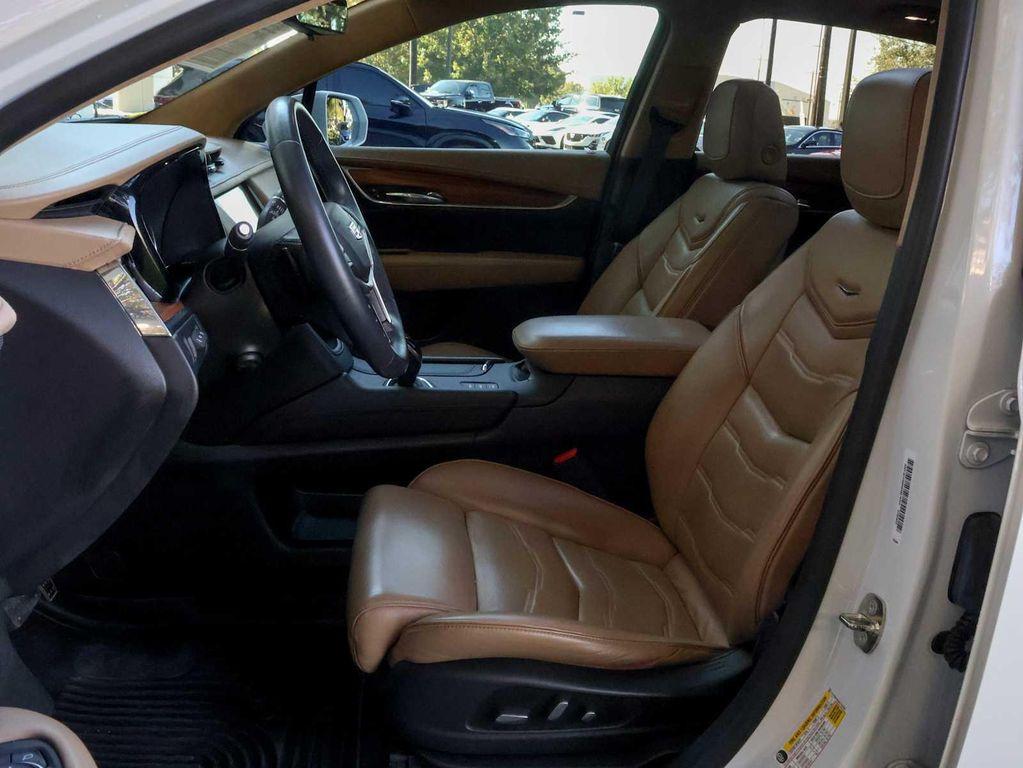 used 2017 Cadillac XT5 car, priced at $17,488