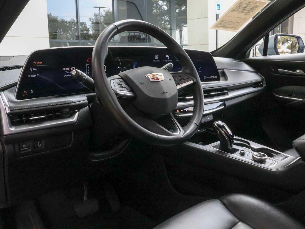 used 2024 Cadillac XT4 car, priced at $34,391