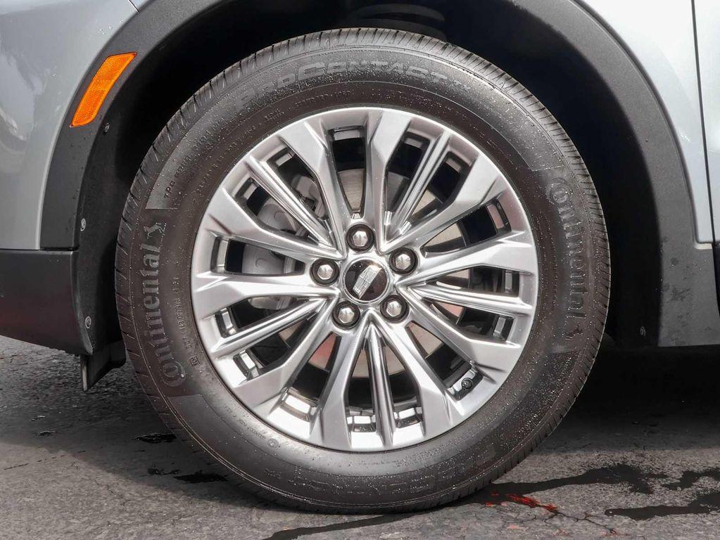 used 2024 Cadillac XT4 car, priced at $34,391