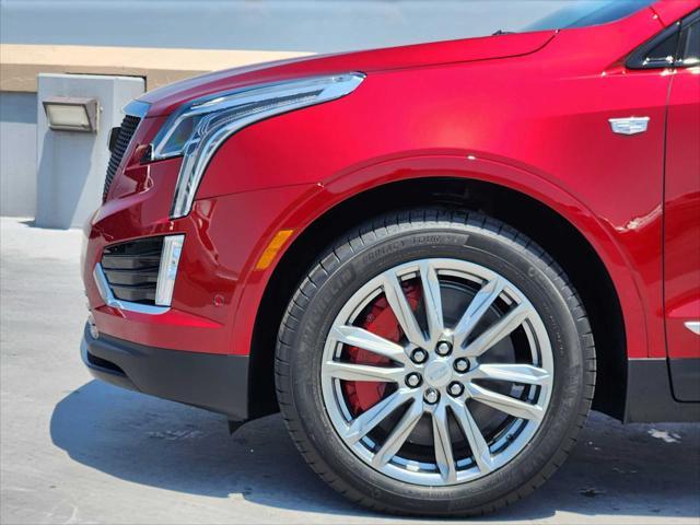 new 2025 Cadillac XT5 car, priced at $63,785
