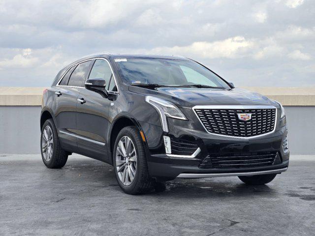 new 2025 Cadillac XT5 car, priced at $54,210