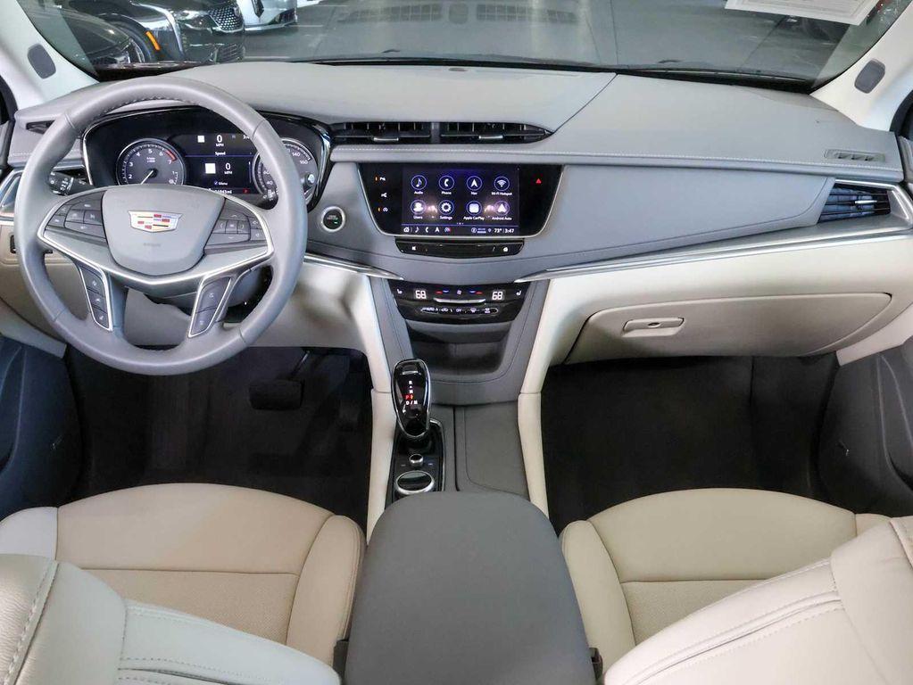 used 2024 Cadillac XT5 car, priced at $37,989