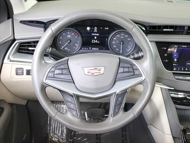 used 2022 Cadillac XT5 car, priced at $26,388