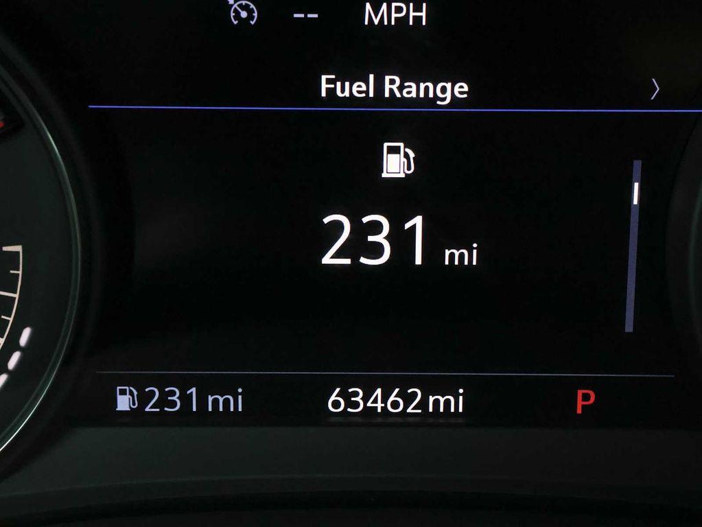 used 2022 Cadillac XT5 car, priced at $25,391