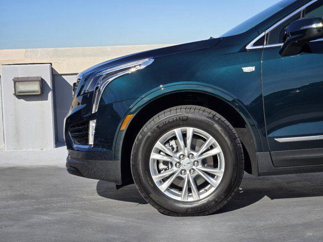 new 2025 Cadillac XT5 car, priced at $46,525