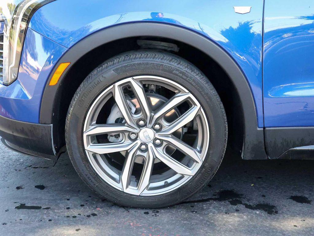 used 2023 Cadillac XT4 car, priced at $32,990