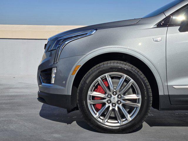 new 2025 Cadillac XT5 car, priced at $62,460