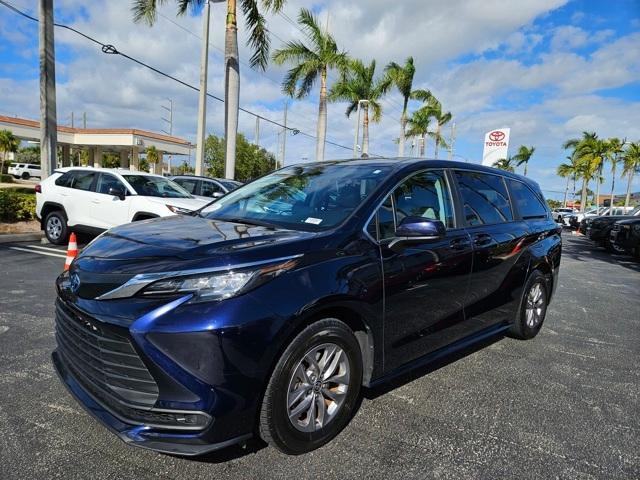 used 2022 Toyota Sienna car, priced at $37,995