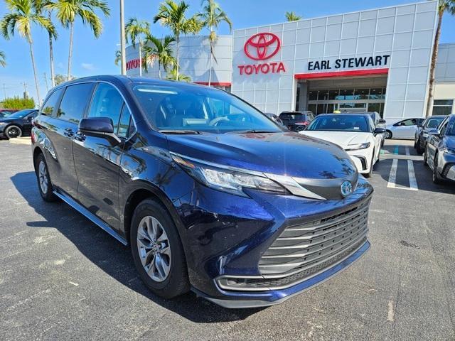 used 2022 Toyota Sienna car, priced at $37,995