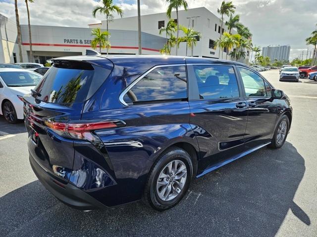 used 2022 Toyota Sienna car, priced at $37,995