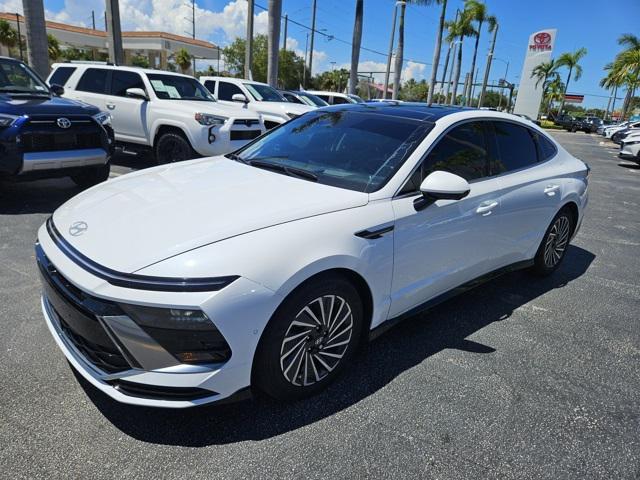used 2024 Hyundai Sonata Hybrid car, priced at $29,998