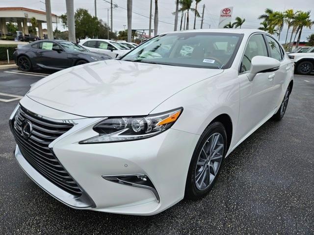 used 2017 Lexus ES 300h car, priced at $25,595