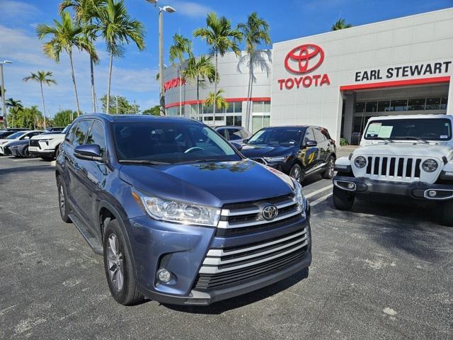 used 2019 Toyota Highlander car, priced at $25,998