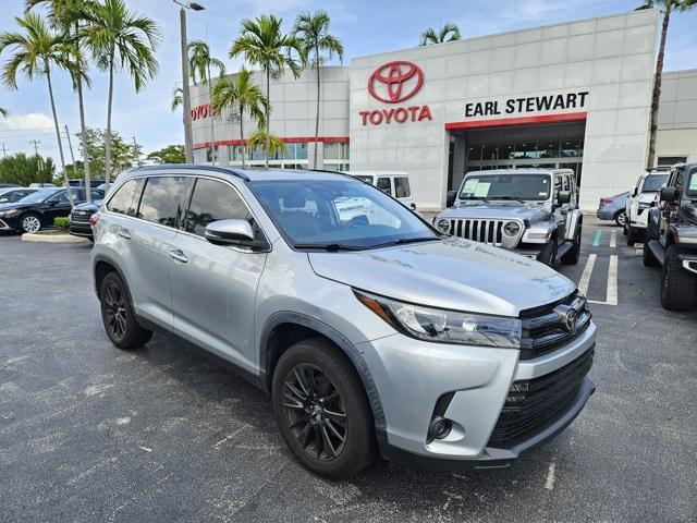 used 2019 Toyota Highlander car, priced at $26,995
