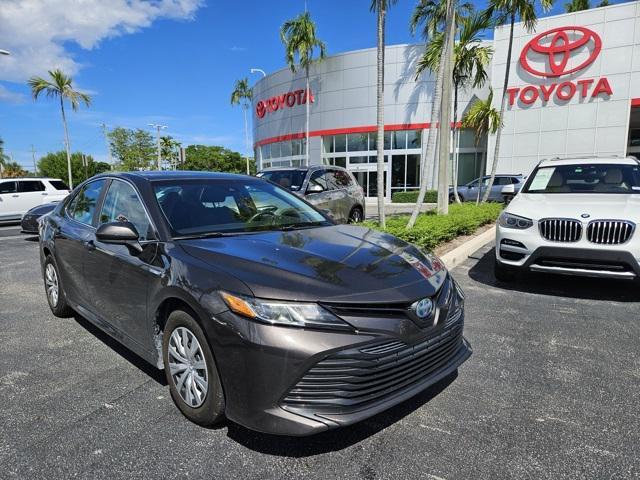 used 2018 Toyota Camry Hybrid car, priced at $19,998