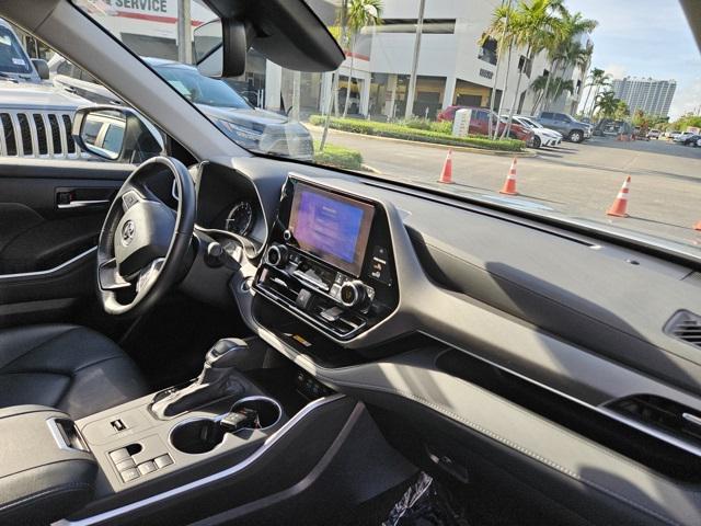 used 2024 Toyota Highlander car, priced at $39,595