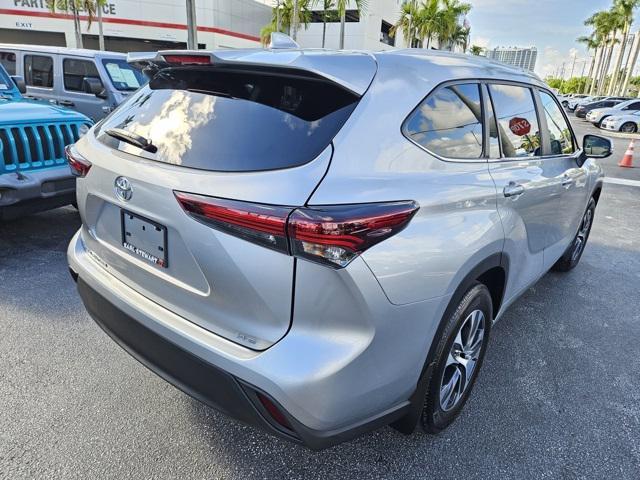 used 2024 Toyota Highlander car, priced at $39,595