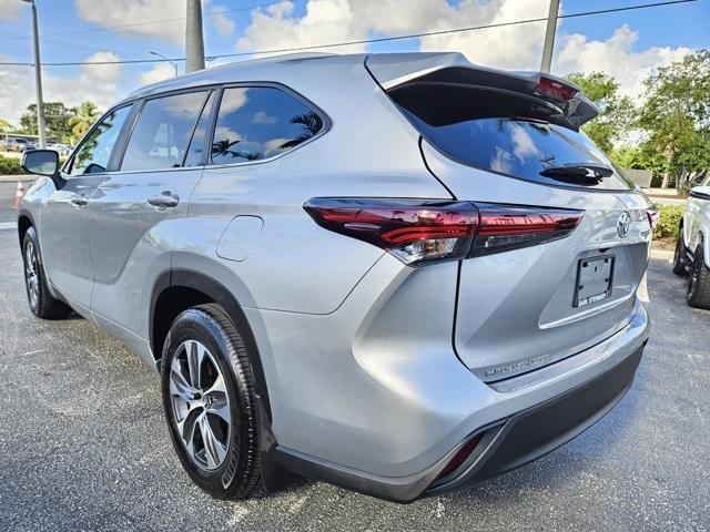 used 2024 Toyota Highlander car, priced at $39,595