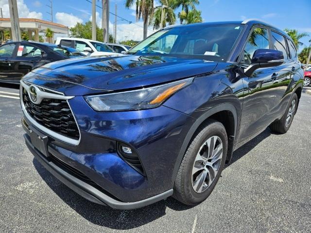 used 2024 Toyota Highlander car, priced at $40,995