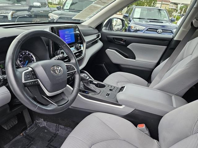 used 2023 Toyota Highlander Hybrid car, priced at $38,995