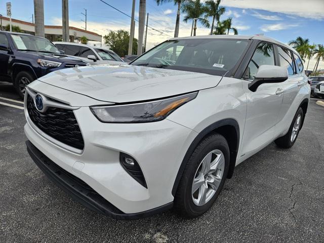 used 2023 Toyota Highlander Hybrid car, priced at $38,995